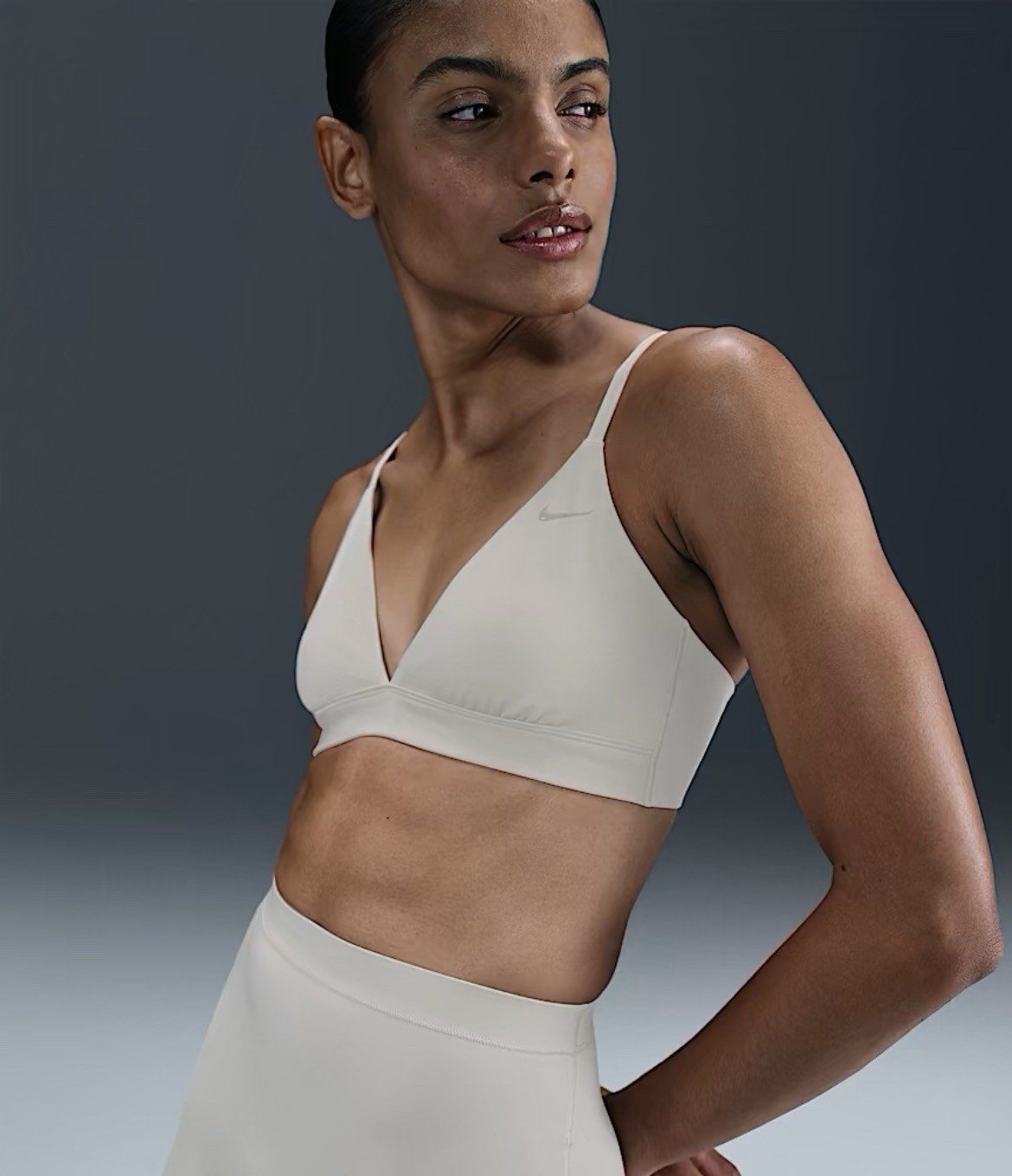 Nike Form Women's XL Light-Support Non-Padded Triangle Cream Sports Bra