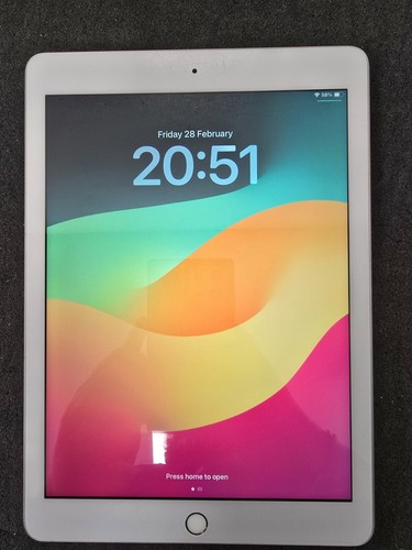 Apple iPad 6th Generation 9.7" (A1893) Wi-Fi Only 32GB - Silver, Touch ID iOS 17 - Afbeelding 11 van 11