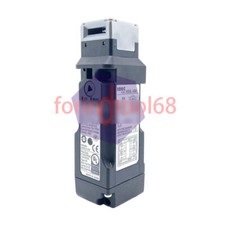 ONE IDEC HS5L-VB4 Safety Door Lock Switch New
