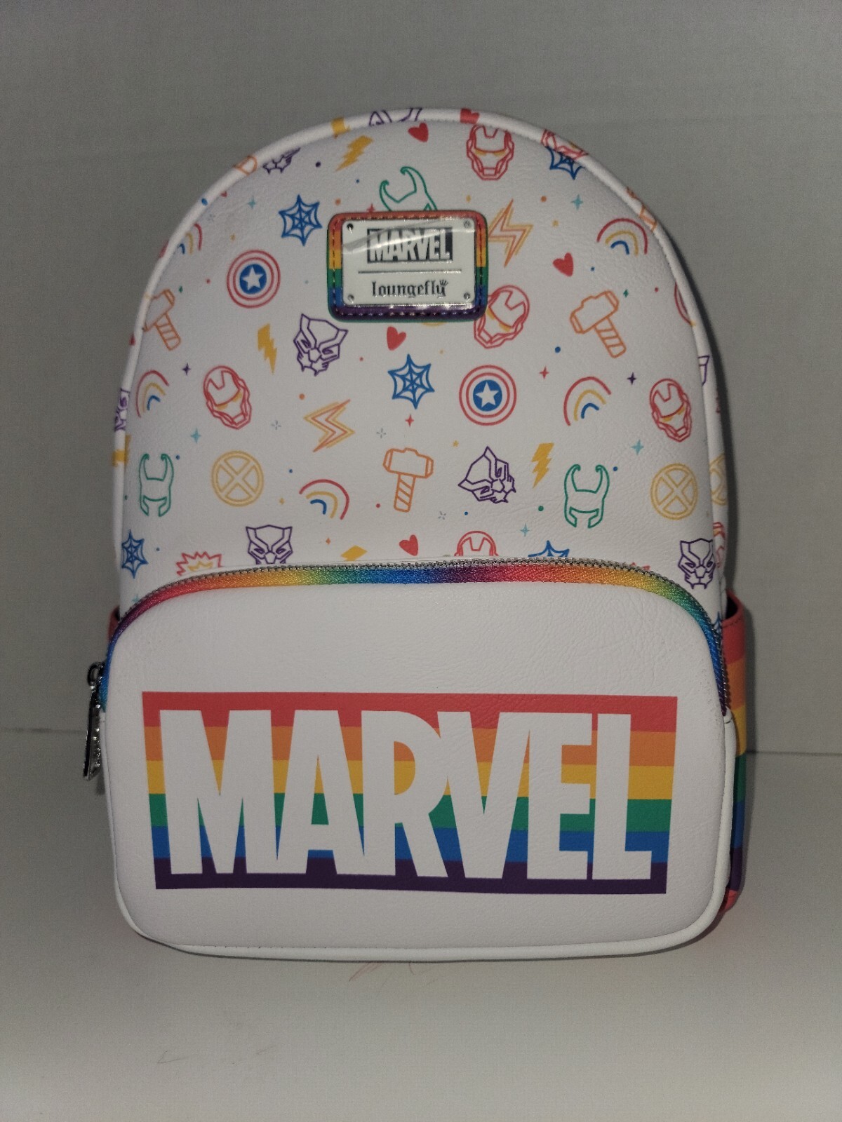Nuevo con etiquetas Disney Marvel's Pride Collection Lougefly. Nuevo para 2023