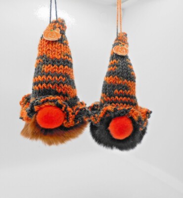 Halloween Gonk Hängedeko, Bommel, Strickmütze orange/schwarz, A oder B.
