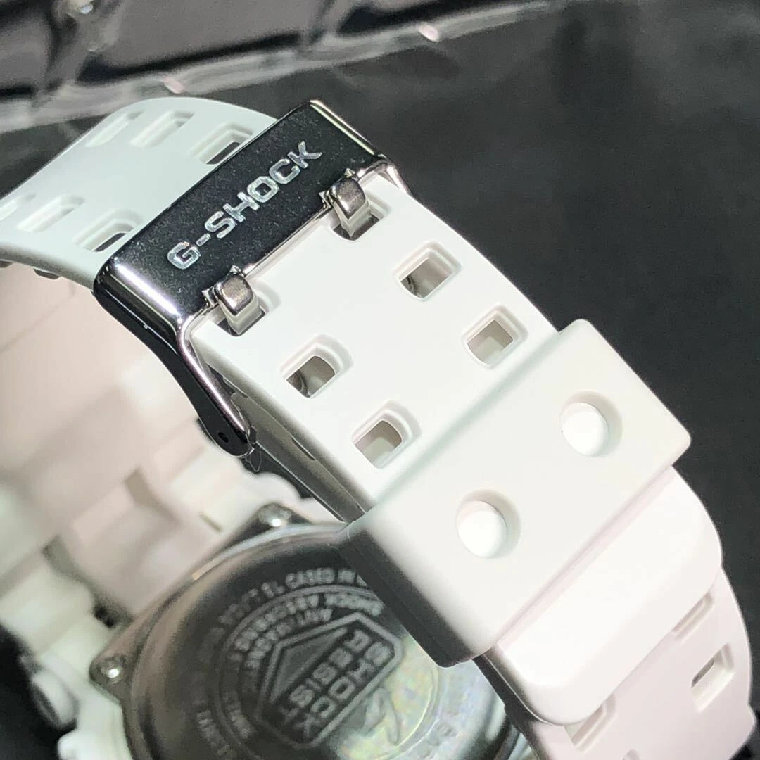 Casio G-Shock GA-110MW-7A White Standard Analog Digital Casio G-Shock GA-110MW-7A White Standard Analog Digital