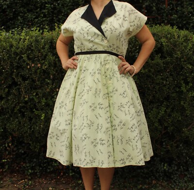 fitted lace wedding dress Pure Cotton Mint Green 1940s V-Neck Floral Dress main image 1