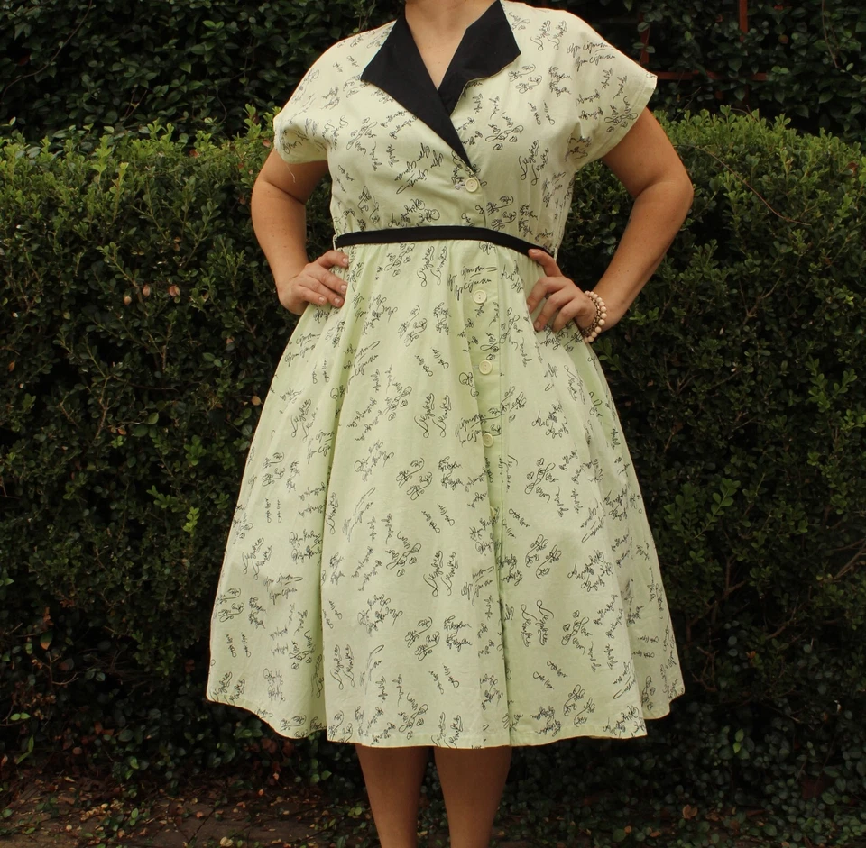 Retro Large Mint Green cotton swing dress squiggle pattern - Image 2 of 4