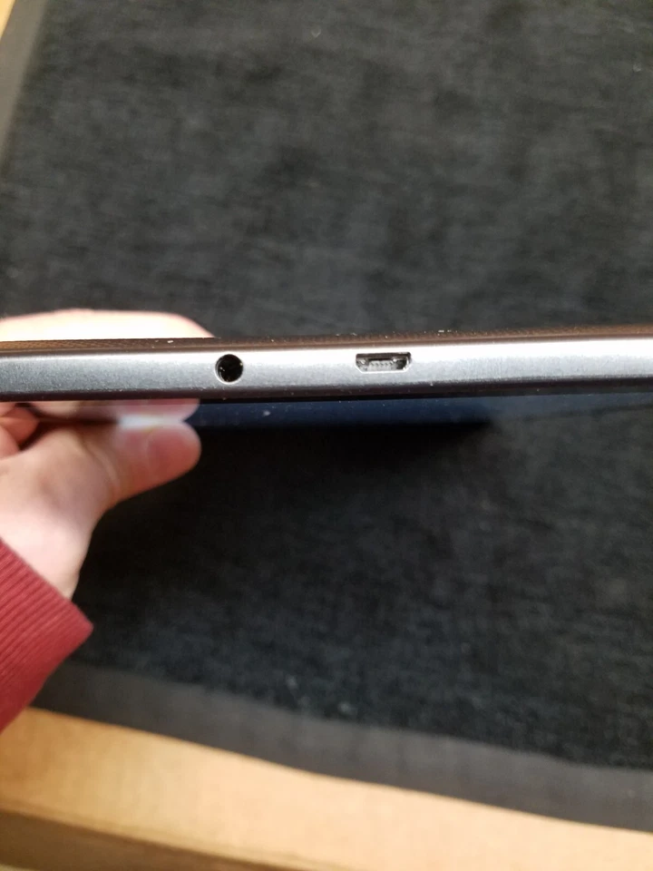 Samsung Galaxy Tab E 16GB 9.6-Inch Tablet SM-T560NU - Black Clean, VERY GOOD - Image 4 of 4