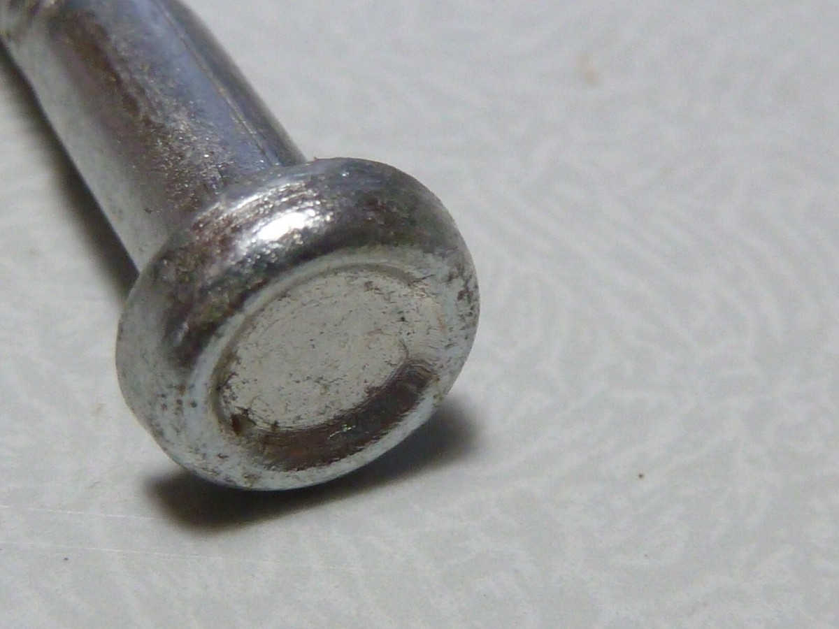 Vis De Serrage Tige De Selle Sur Cadre De V&eacute;lo En Acier