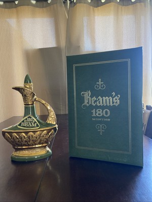 Jim Beam Kentucky Bourbon Whiskey Decanter Vintage w/gift box