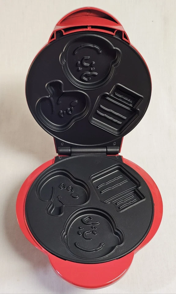Máquina de waffle Smart Planet Peanuts Snoopy & Charlie Brown - Imagem 3 de 4
