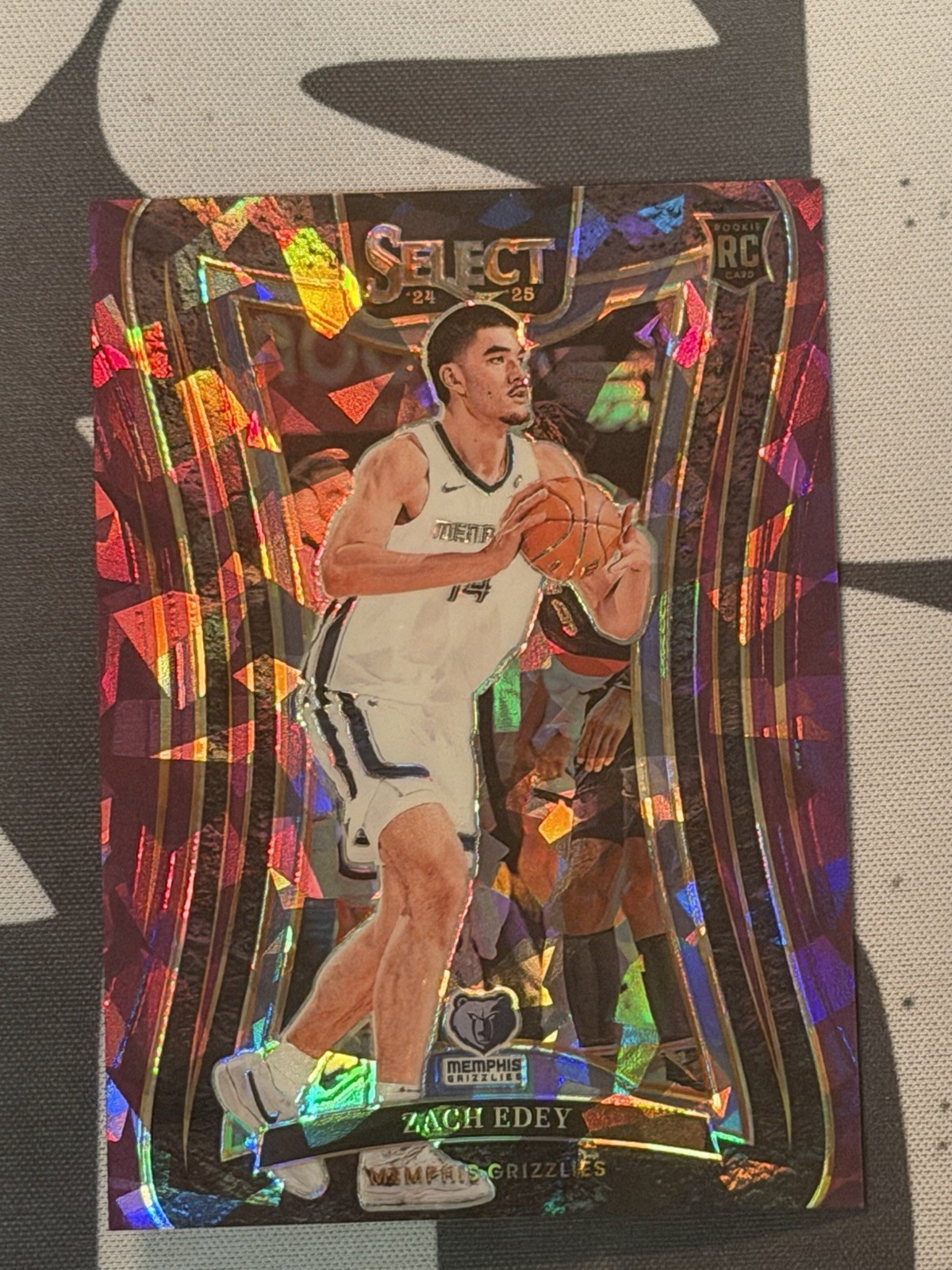 2024-25 Panini Select - Concourse Zach Edey #98 purple Cracked Ice Prizm /99 RC 