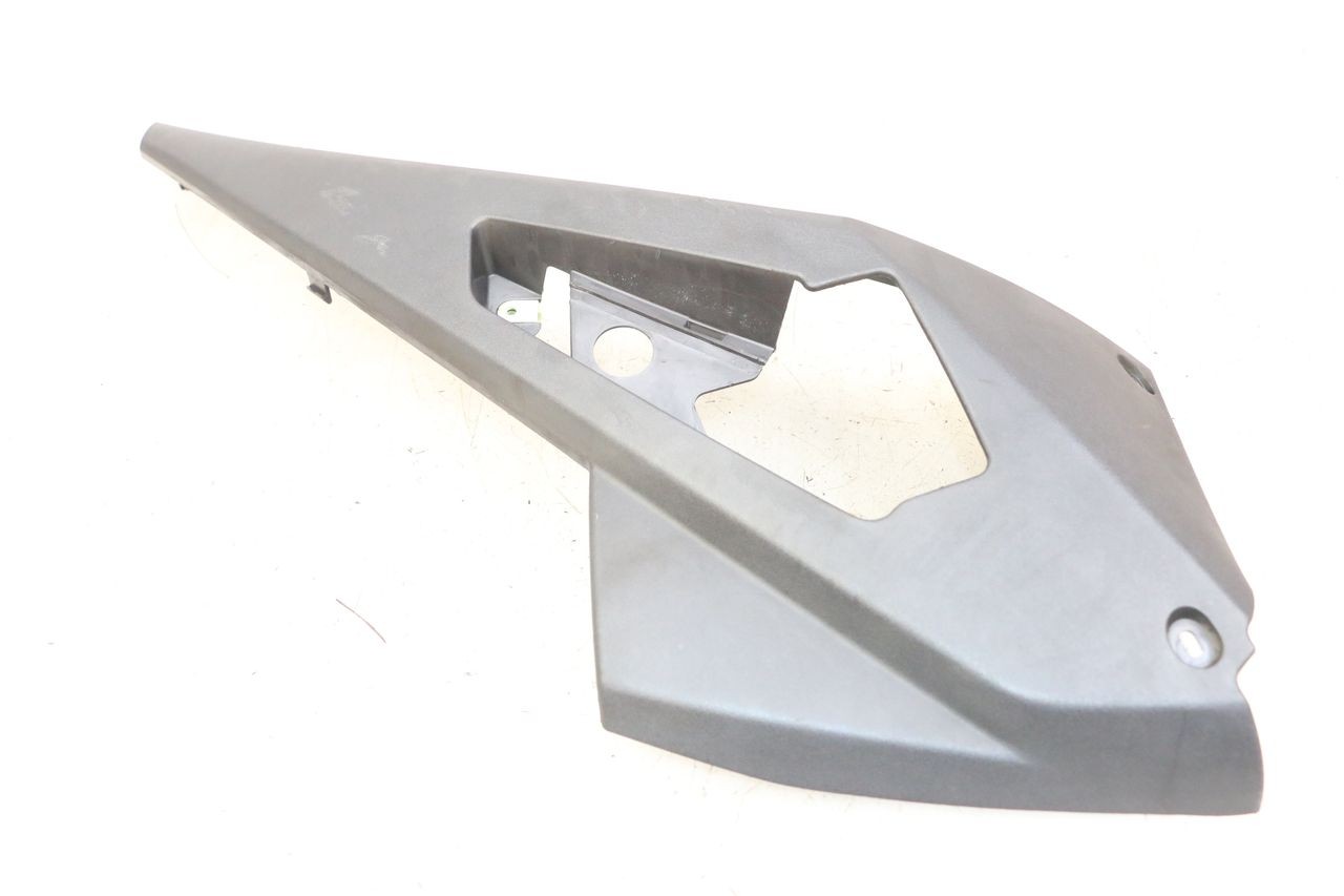 UNTER SITZ VERKLEIDUNG LINKS - PEUGEOT GEOPOLIS RS 125 (2007 - 2009)