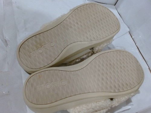 UsedVeryGood_VIONIC Women's Relax Ii Slides Mary Jane Fla_Cream White Fabric_Sz9 - Picture 8 of 8