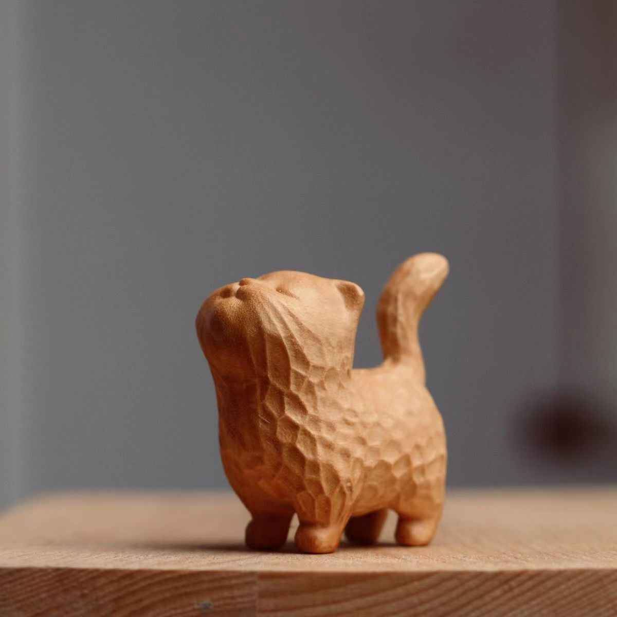 Tsundere Cat Wooden Statue Hand Carved Animal Figure Kids Gift Home Decor