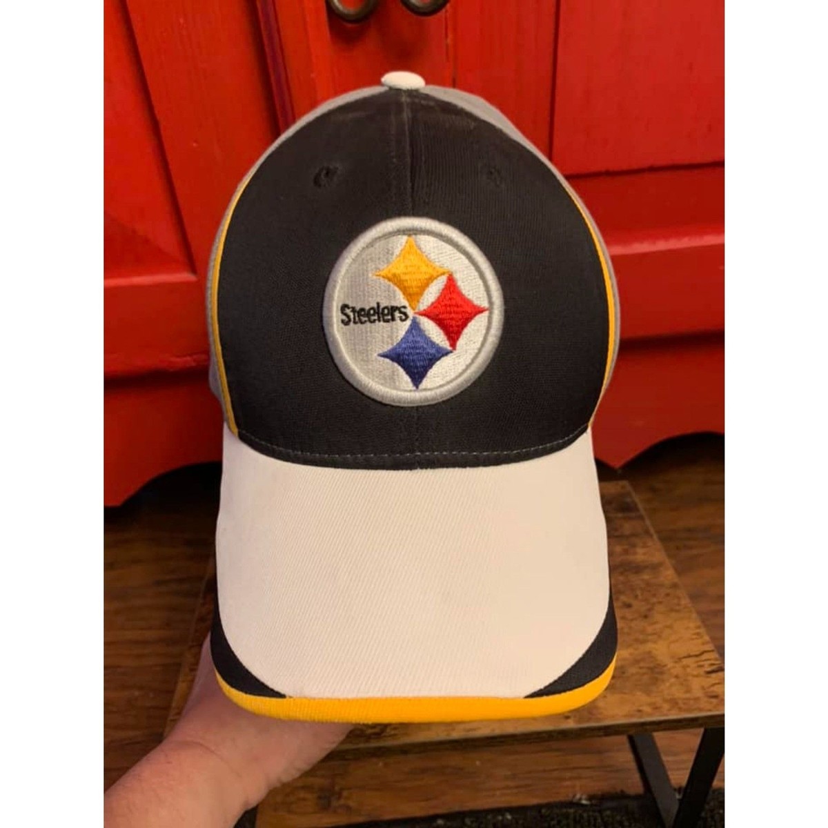 The Steelers L / XL Football NFL Team Reebok Cap Baseball  display picture 3