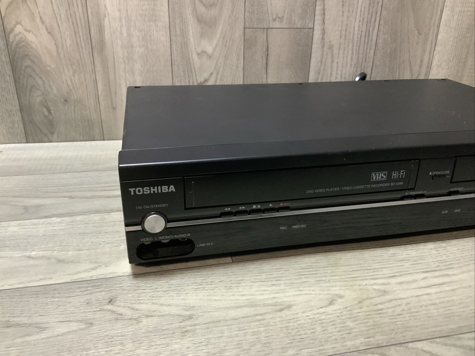 Toshiba SDV296KTU DVD VCR Combo Recorder NO Remote *Parts and/or