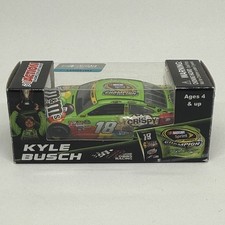 2015 Kyle Busch 18 M M  s Crispy Champion 1:64 diecast Action Racing Gold Series