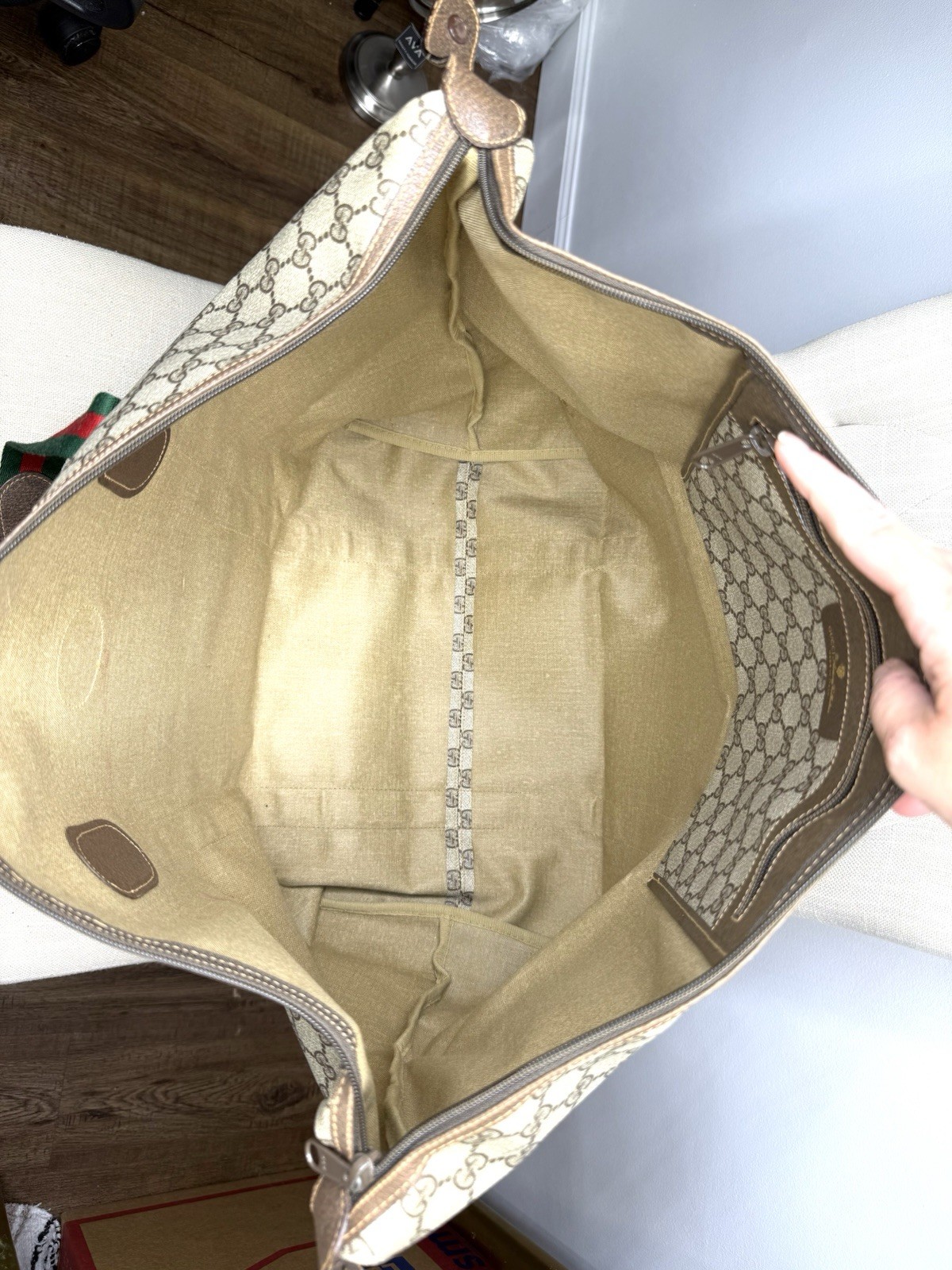 GUCCI Authentic Large Tote Bag Travel Duffle Bag Brown Monogram Canvas thumbnail 18