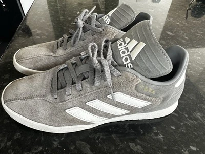 Reebok Grey Suede Trainers Older boys Size 5 (EU 38) - Image 1 of 4
