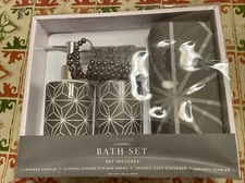 BATH BLISS BATH SET GRAY GREY WHITE ACCENT SHOWER CURTAIN HOOKS HOLDER SET