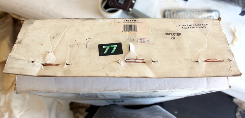 Trenz 2167-FKP 3 piezas sin logotipo parrilla delantera pulida para Ford Excursion 00-04 Foto 4 de 4