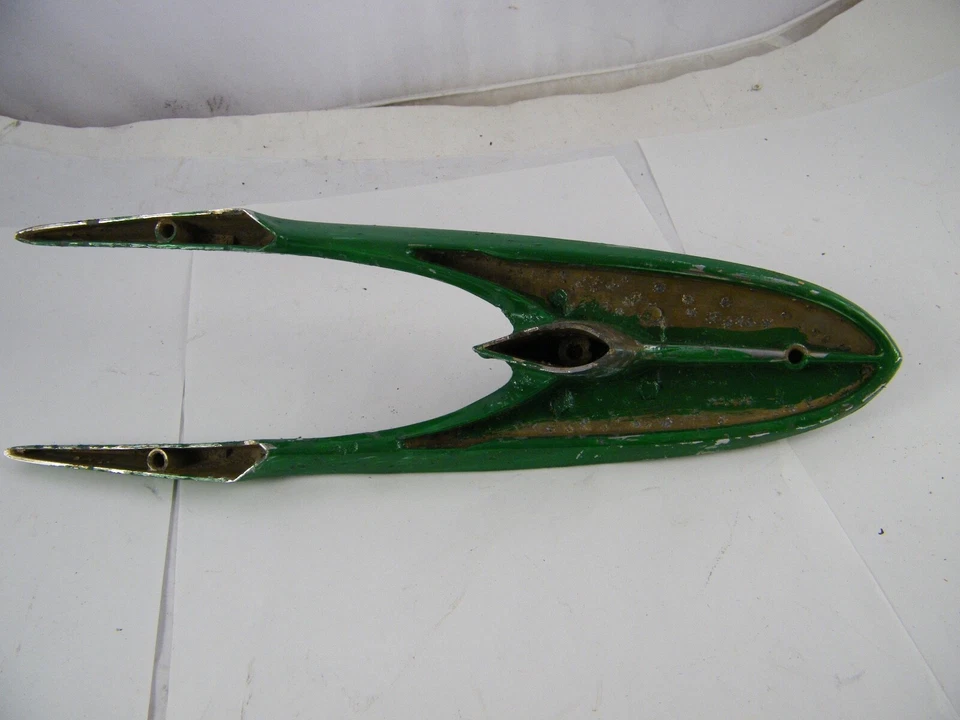 DE COLECCIÓN 1955 DESOTO CAPUCHA ADORNO Foto 3 de 4