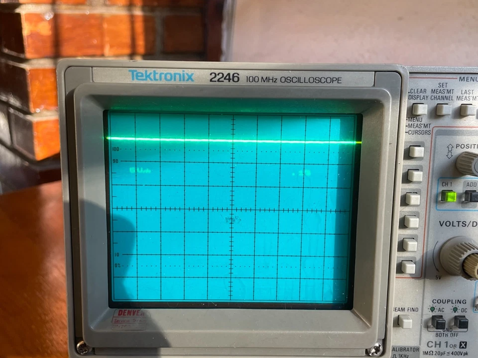 Osciloscopio Tektronix 2246 100MHz - Imagen 2 de 4