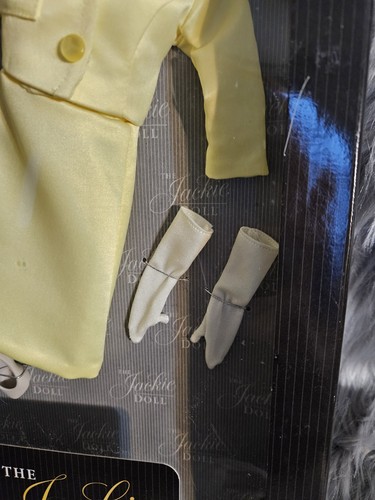 Jackie Kennedy Yellow Outfit For Jackie Doll New In Box Barbie Size 11.5 Doll - Picture 6 of 7