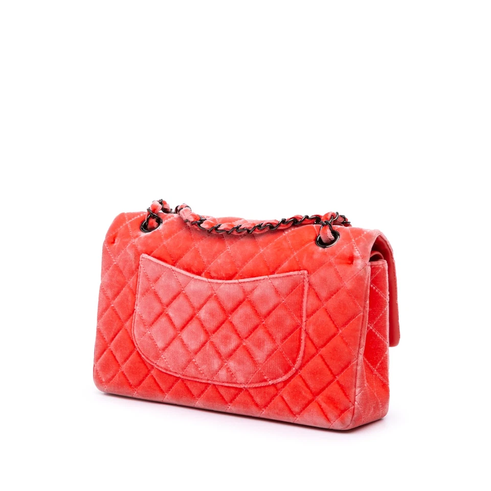 Bolso de Hombro Chanel Autenticado Mediano Clásico Doble Solapa Tela Terciopelo Rojo Foto 2 de 4