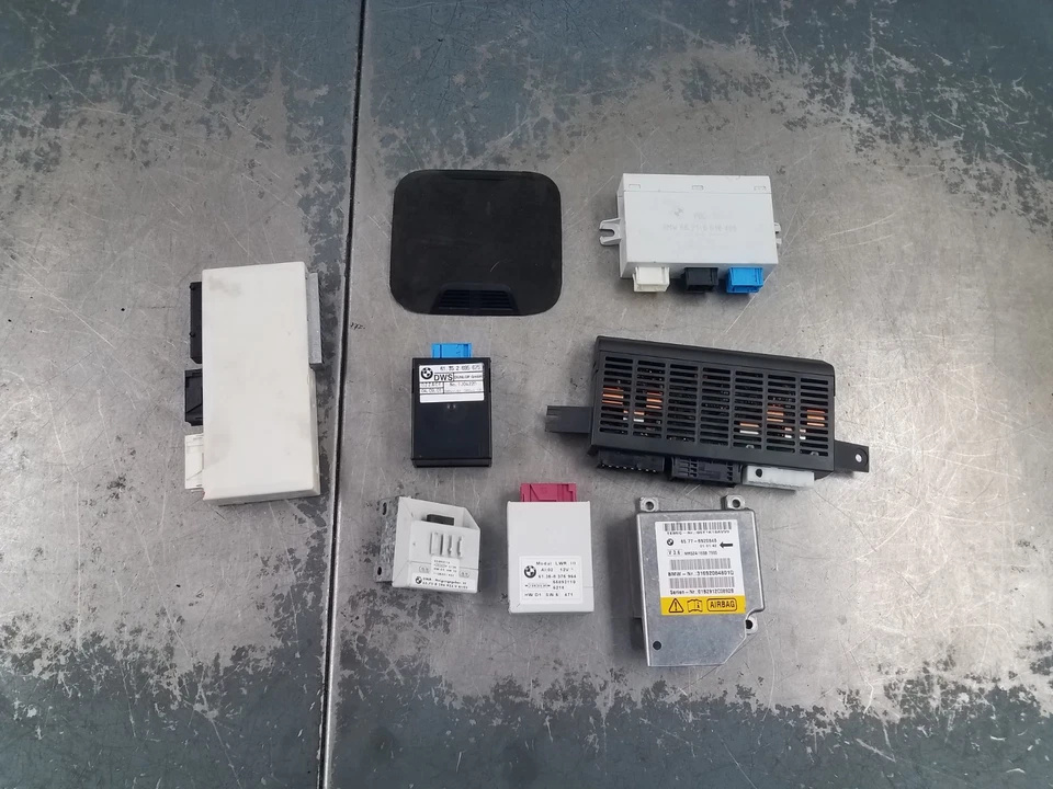 BMW M5 E39 2002 módulos de control de carrocería #0823 i7 Foto 2 de 4