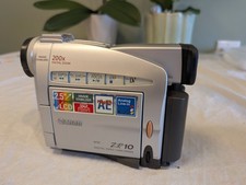 Canon ZR10 Mini DV Silver Camcorder Video Camera W/BATTERY FOR PARTS ONLY