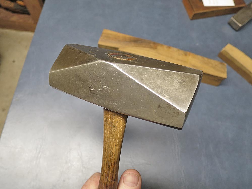 SCARCE TWIST FACE SAW MAKER ~ SAW DOCTOR ~ BLACKSMITH HAMMER APPROX. 3 LB. HEAD