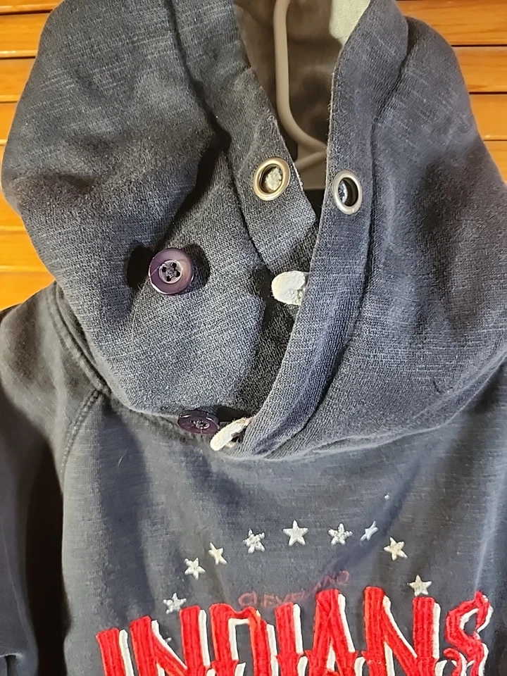 Vintage Cleveland Indians Hoodie Size XLarge MLB Genuine By Soft AS A Grape - Image 3 of 4