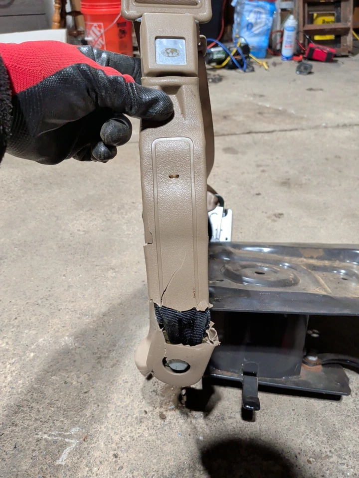 Pedestal de silla Capitanes base de asiento fija Chevy Van G20 GMC Cheverolet G Serie 93 Foto 3 de 4