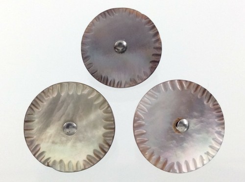 Vintage MOP-Mother-Of-Pearl Set of 3 Buttons Size .75in 810C - Picture 2 of 8