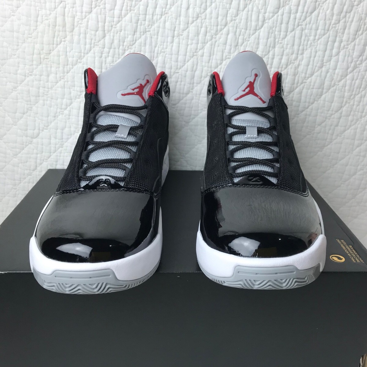Nike Air Jordan Max Aura 2 Shoes Men's SZ 12 Black/Gym Red