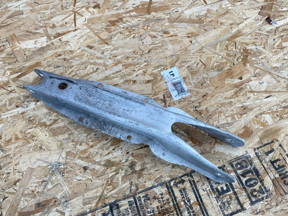 INFINITI QX30 2017-2020 OEM REAR LOWER CONTROL ARM AWD (FITS LEFT & RIGHT). 52K - Image 4 of 4