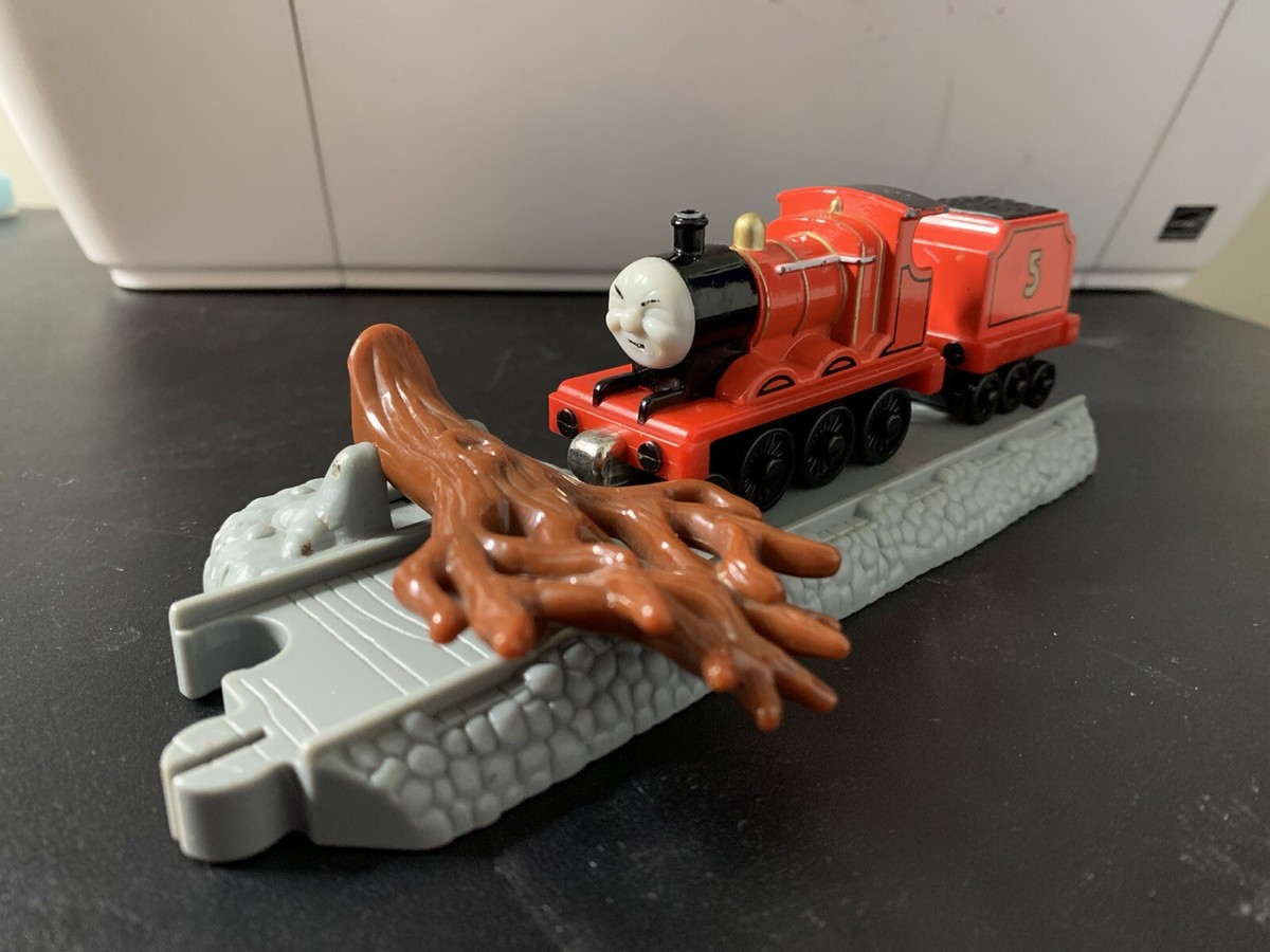 JAMES TROUBLE WITH TREES THOMAS TRAIN DVD Play Scene Deluxe