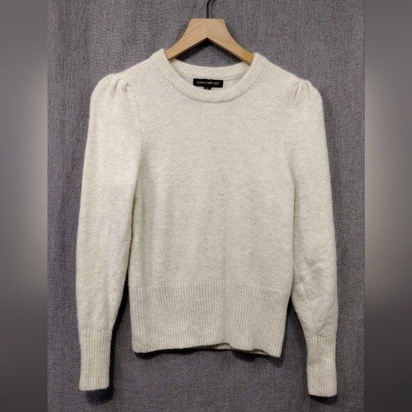 Women's XS Cream Alpaca Wool Blend Minimalist Sweater by Banana Republic