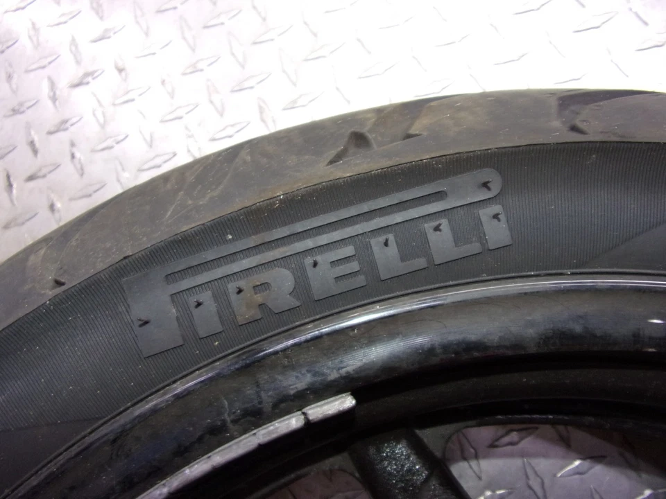 980 A HYOSUNG GT 650 R GT650R 2016 OEM RUEDA TRASERA Foto 4 de 4