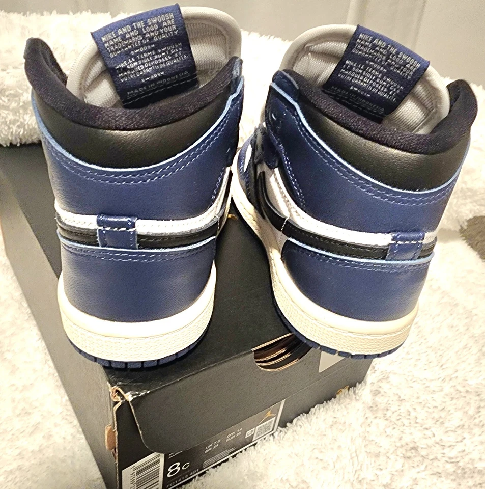 Jordan 1 Retro Alto OG TD Midnight Azul Marino/Negro-Blanco-Azul (Talla 8C) Foto 4 de 4