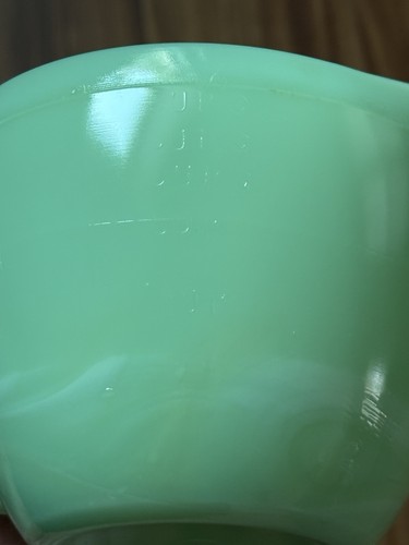 McKee JADEITE Vintage 2 Cup - 16 oz. - 1 pint Measuring Cup - Picture 8 of 9