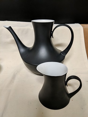 Espana Noche Block Bidasoa Spain Tea/Coffee Pot, Creamer, Cups & Saucers - Picture 2 of 4
