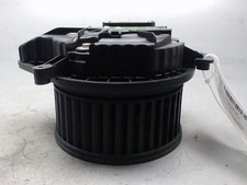 🇮🇹 RADIATORE DEL MOTORE DELLA VENTOLA ➤AUDI A4 AVANT 01-04  8E1820021E