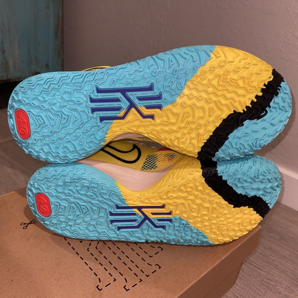 Nike Kyrie 7 1 World 1 People Yellow Strike CQ9326-700 Mens Sz 7