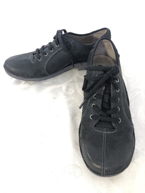 clarks women's wave trek sneaker