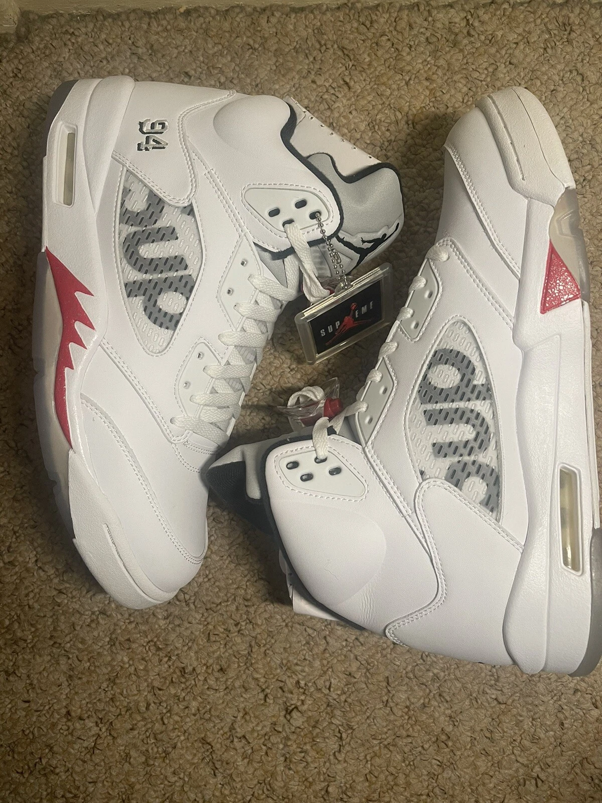 Supreme Air Jordan 5 flambant neuf UK11/US12