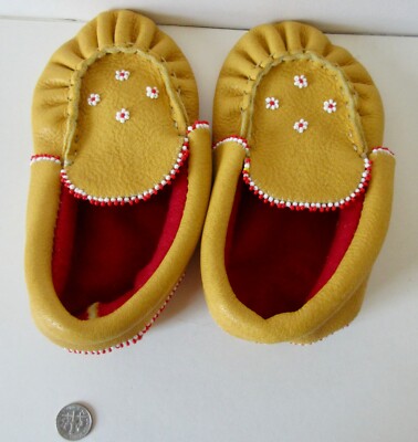 Moosehide Moccasins w/beadwork on vamp; Child size Jack - Main Image
