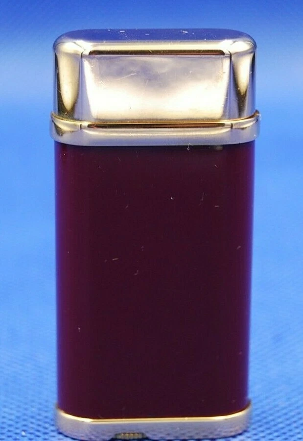 Good Condition Ignition Good Cartier Lighter Godron Gold Trinity
