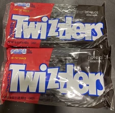 Twizzlers Black Licorice Twists American Candy Chewy WOW = 2 Lb’s (Pack of 2)