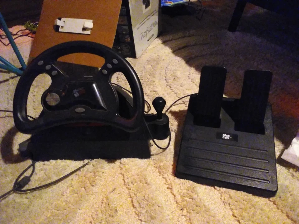 Playstation Mad Catz MC2 Racing Steering Wheel PlayStation 1 COMPLETE IN BOX! - Image 4 of 4