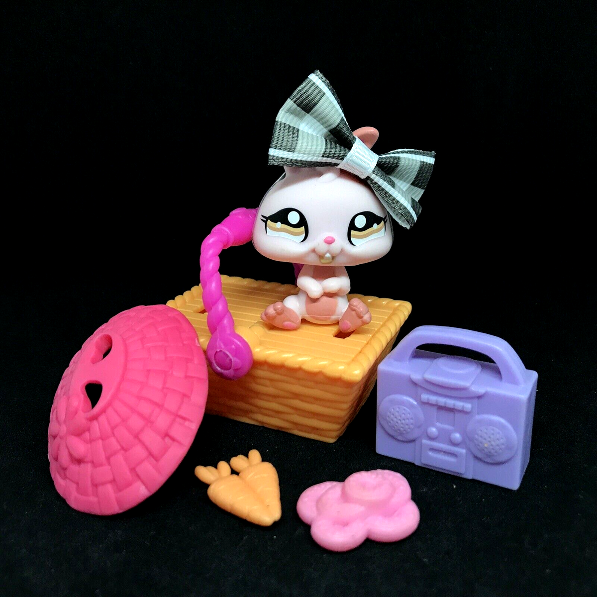 LPS littlest pet shop ペン　ラビット　うさぎ　育成ゲーム Littlest Pet Shop Bunny Rabbit 1366 Variant Collector's Pack